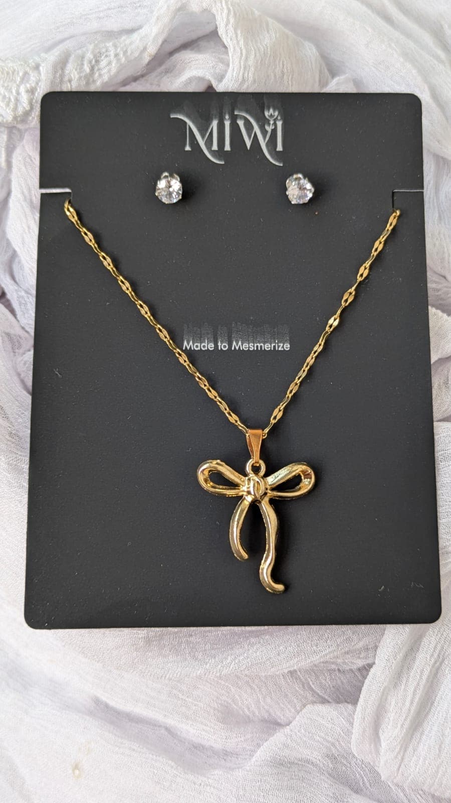 Elegant Golden Pookie Pendant for Stylish Accessories — image 1