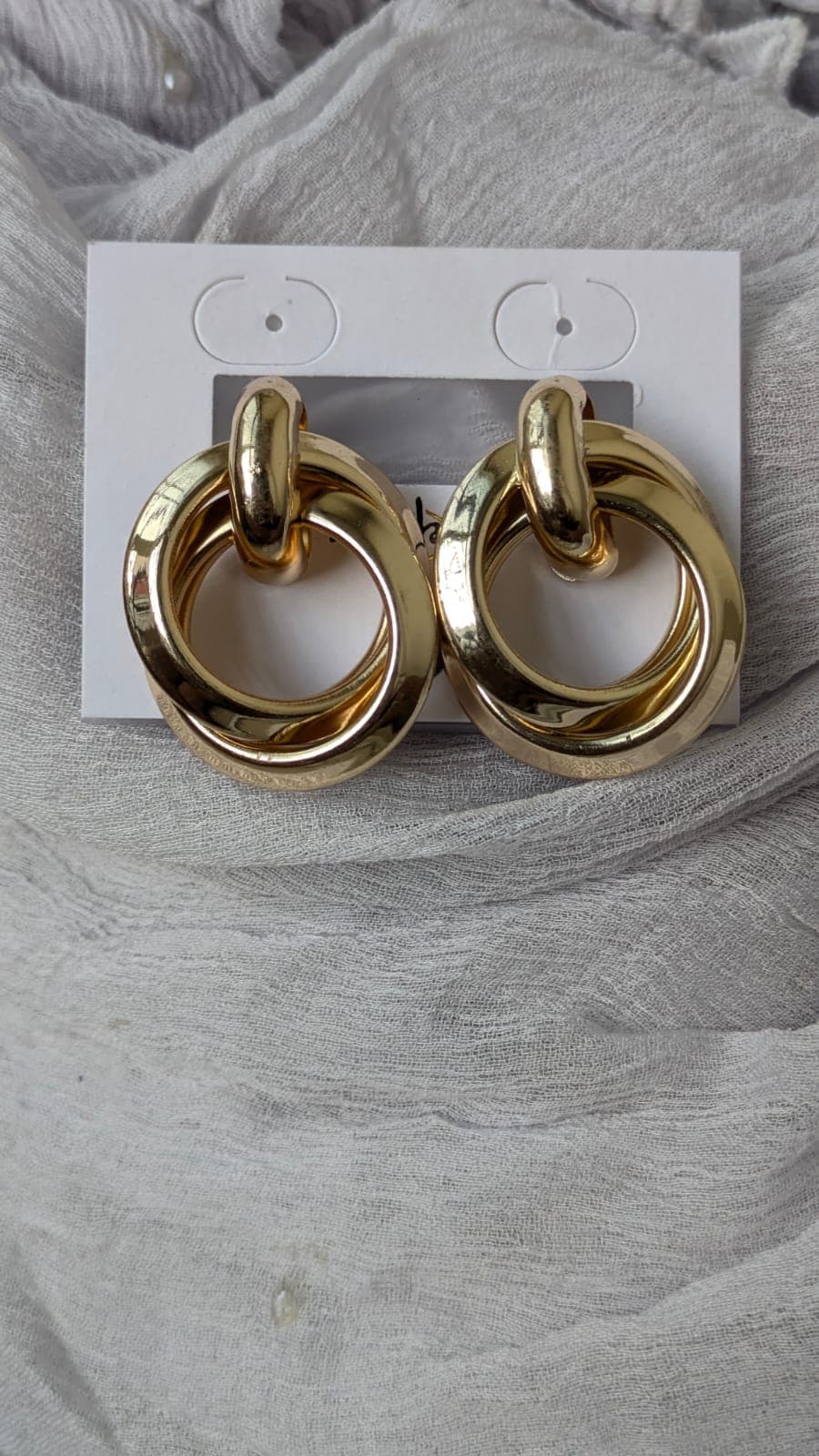Stylish Double Ring Earrings for Elegant Occasions — image 1